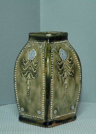 Early C20th Royal Doulton Vase