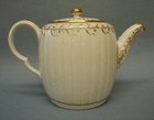 A Caughley Reeded, Barrel Shape Teapot & Cover