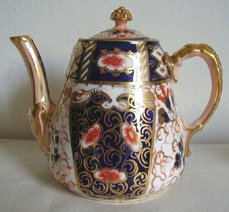 Davenport Imari Pattern Porcelain Teapot C1860