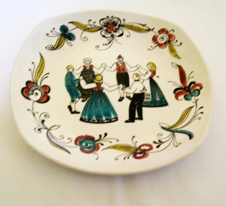 A Stavangerflint Inger Waage Silkscreen & Hand Painted Plate