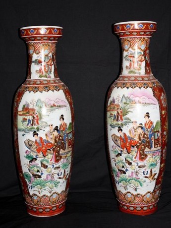 A Matching Pair Of 20th Century Chinese Vases