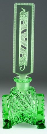GREEN CZECH DECO SCENT PERFUME BOTTLE, ETCHED TOP