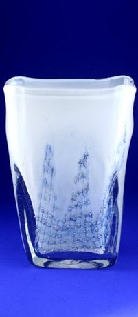 WHITE CASED GLASS ART VASE WITH BLUE NET PATTERN