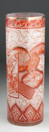 OPALINE VASE HAND PAINTED IN THE CHINESE TASTE, PROBABLY LEGRAS