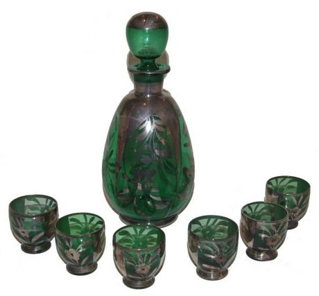 Green Deco Decanter and 6 Glasses