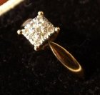 Beautiful diamond and gold ring