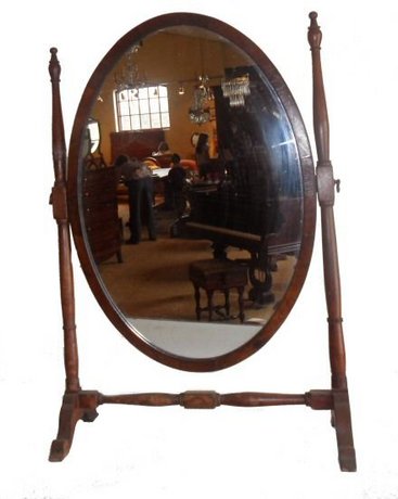 Edwardian oval mahogany dressing table mirror.
