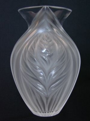 LALIQUE Art Nouveau Stlye Leaf Pattern Vase Signed