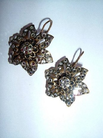 Vintage Glass Stones Encrusted Star Earrings