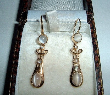 Art Nouveau 15 Carat Gold Moonstone Drop Earrings