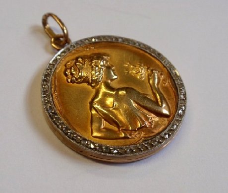 Antique Art Nouveau Gold Rose Cut Diamond French Locket