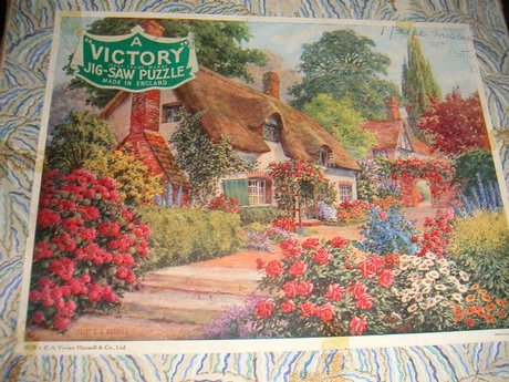 COUNTRY COTTAGE  POPULAR SERIES VICTORY WOODEN PUZZLE