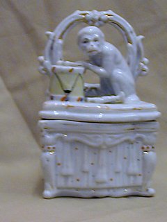 Monkey Pin Box