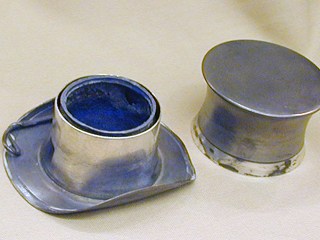 Top Hat Inkwell