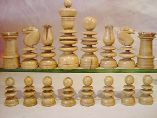 English St George Chess Set