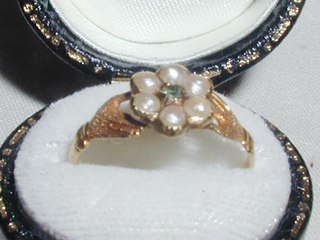 Pearl & Emerald Ring