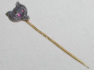 Diamond Fox Head Stock Pin