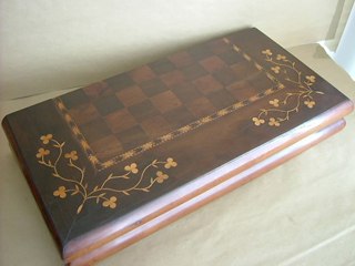 Irish Kilarney Chess & Backgammon Board