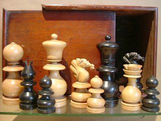 Dublin Pattern Chess Set