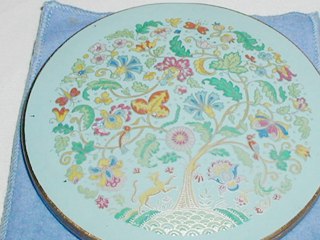 Stratton Floral Enamelled Compact