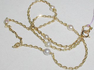 Gold & Pearl Chain