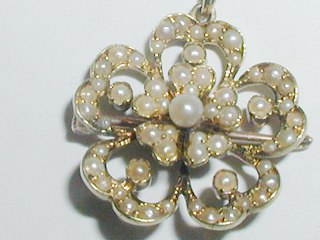 Gold Pearl Flower Brooch