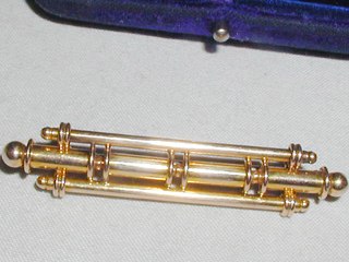 Victorian Gold Bar Brooch